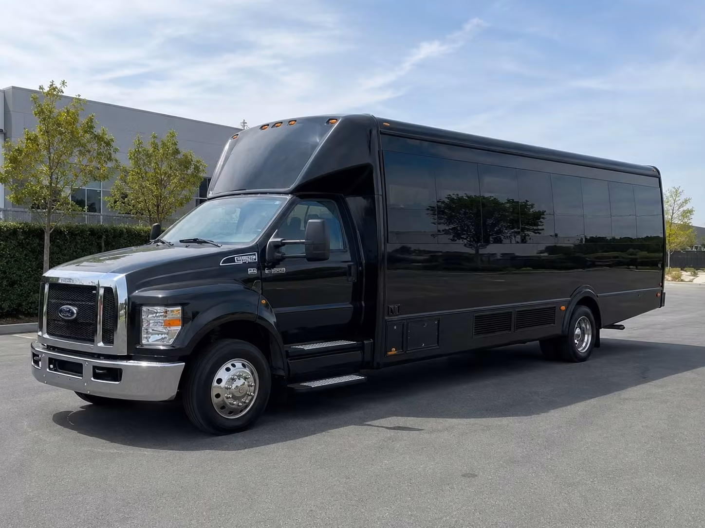 a bridal party bus in richmond makes the getting ready morning unforgettable