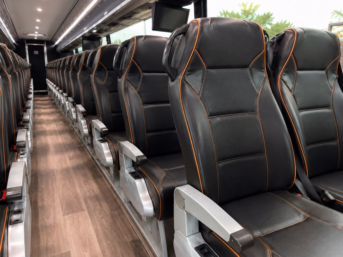 choose a charter bus for corporate events and employee shuttles in richmond